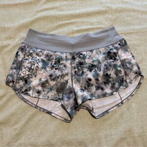 Lululemon Speed Up short